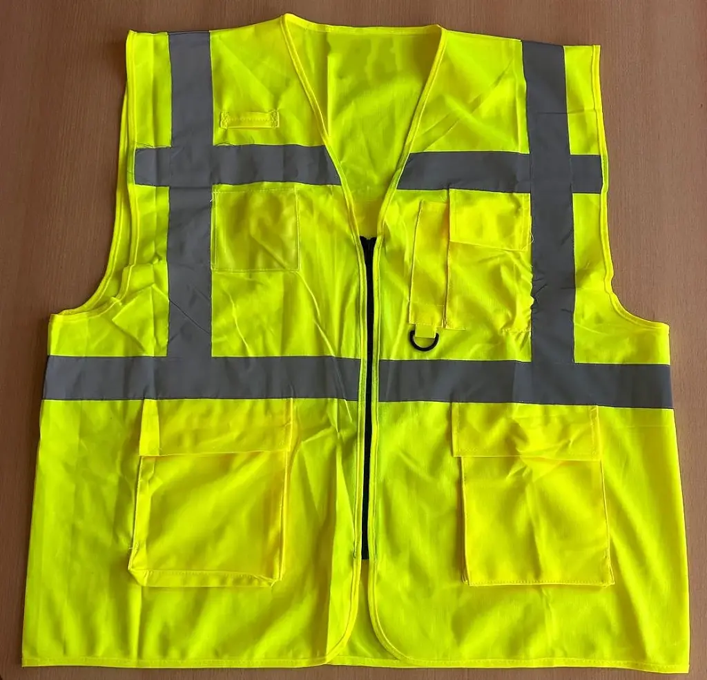 Warnweste mit Taschen, Reissverschluss und Schulterreflex (gelb, XL (132cm), ja)